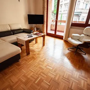 Apartment Castle Hillside, Budapest